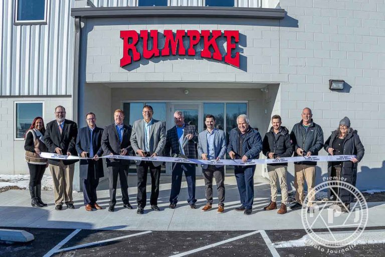 Rumpke celebrates the Opening of New Facility with a Ribbon Cutting